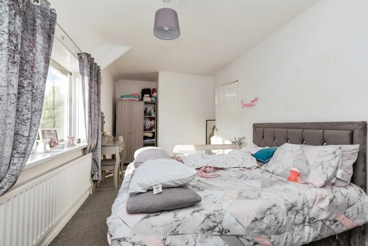 North Crescent, Peterlee, Durham, SR8, photo 9