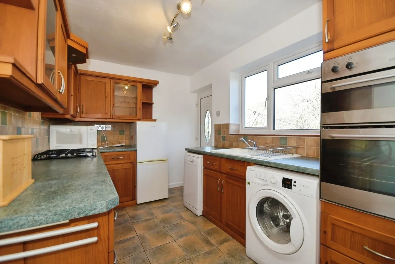 Walgrove Avenue, Chesterfield, S40, photo 3