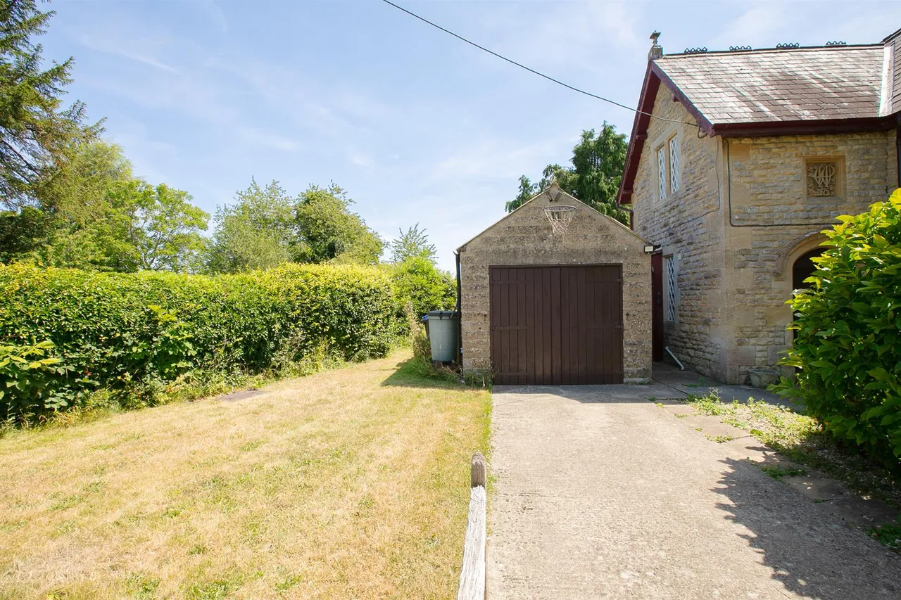 Compton Road, Calne, SN11, photo 15