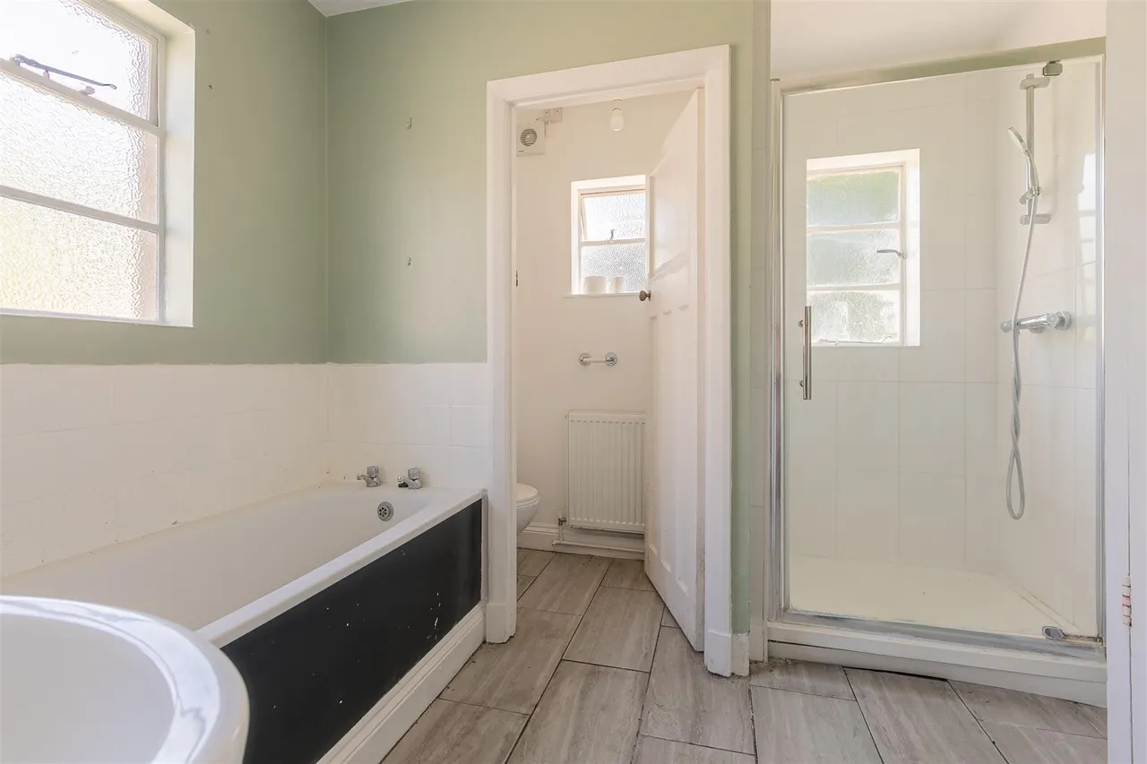 Compton Road, Calne, SN11, photo 8