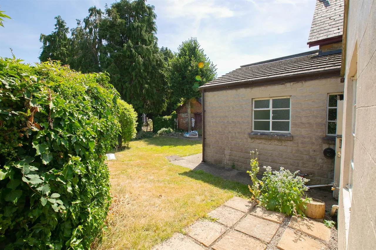 Compton Road, Calne, SN11, photo 16