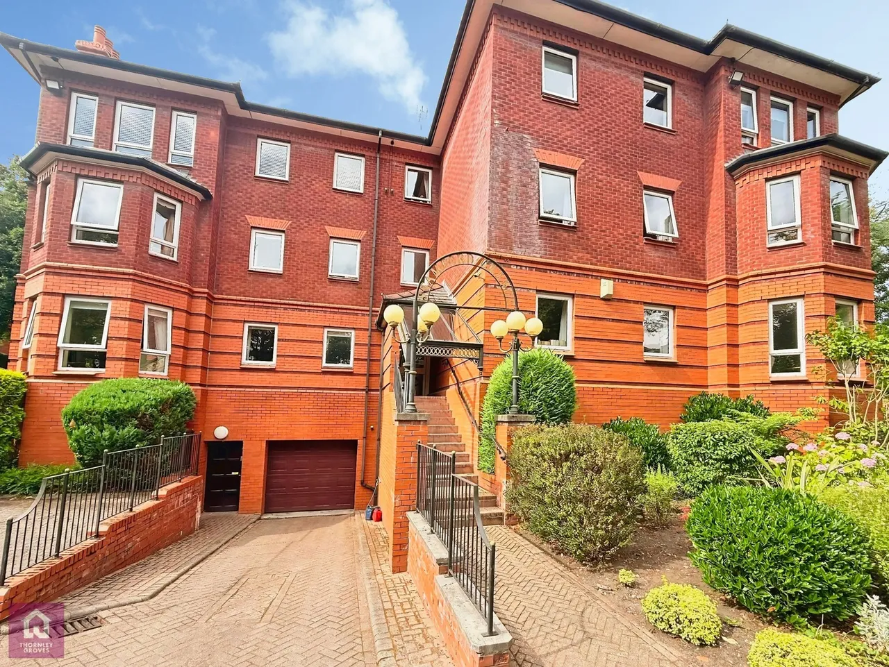 Dunham Road, Altrincham, WA14, photo 14