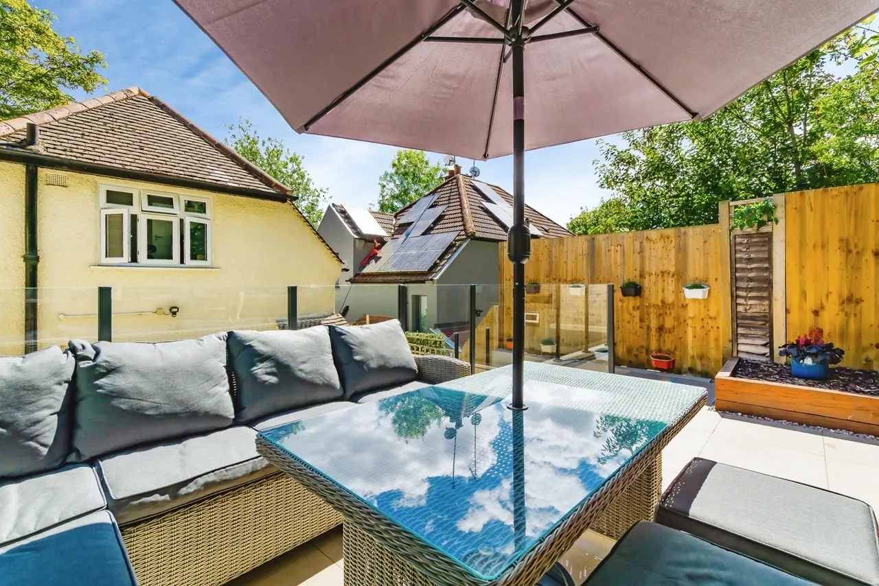 Stafford Road, Caterham, Surrey, CR3, photo 9