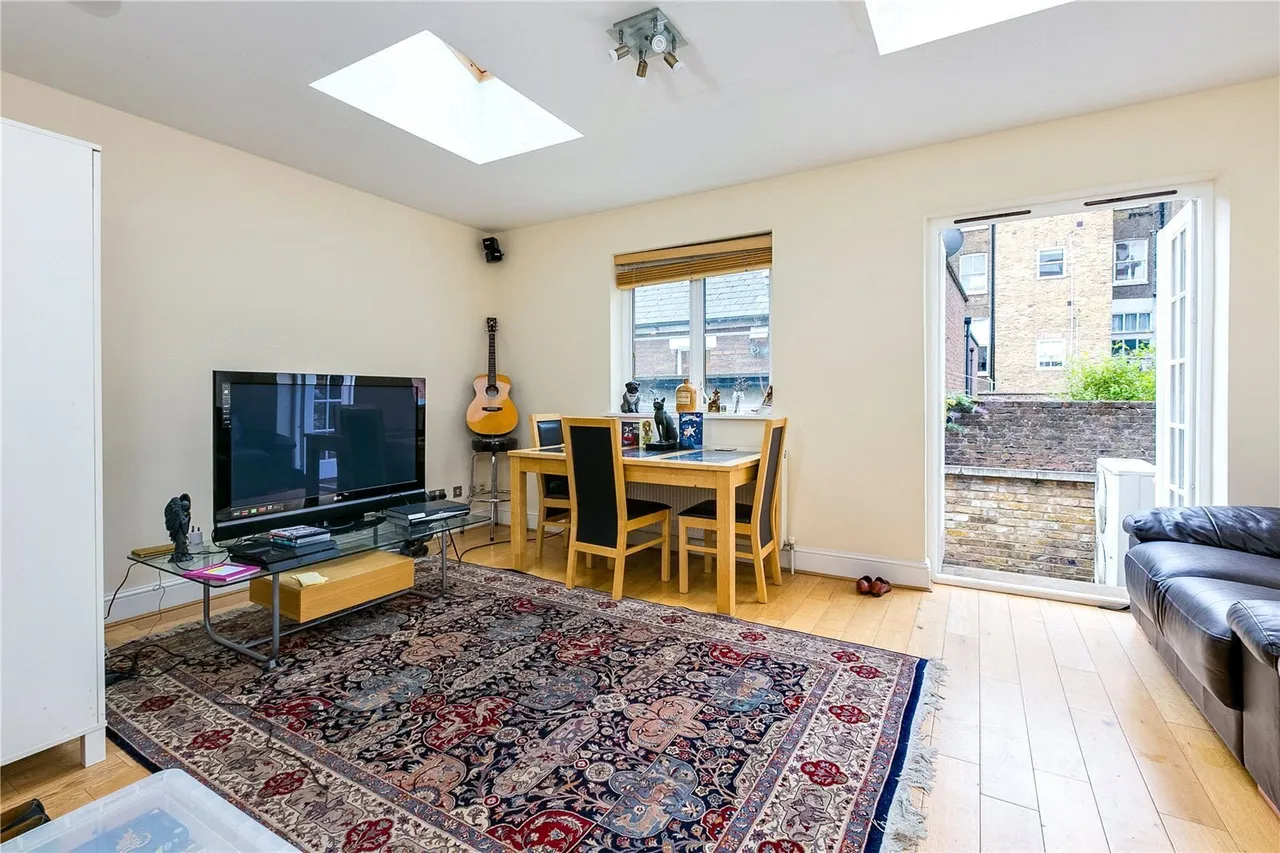 2 bed flat to rent, Westbourne Park Road, London, W2