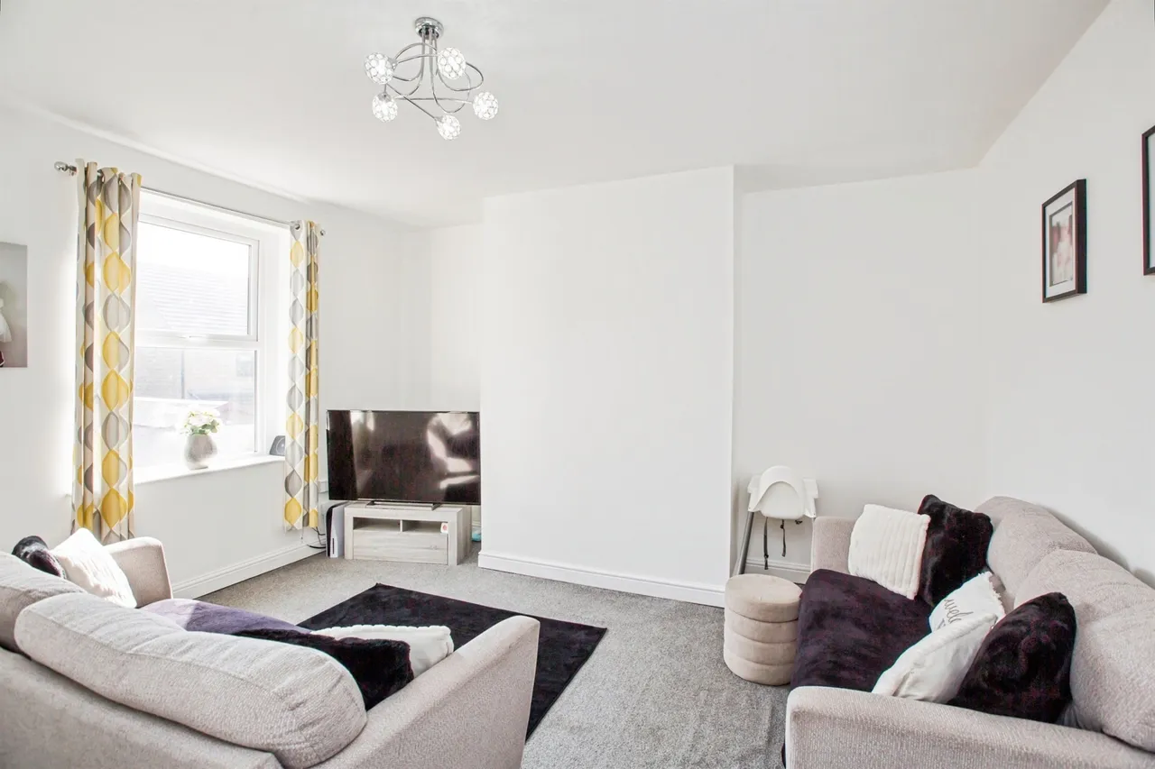 Earls Terrace, Halifax, HX3, photo 4
