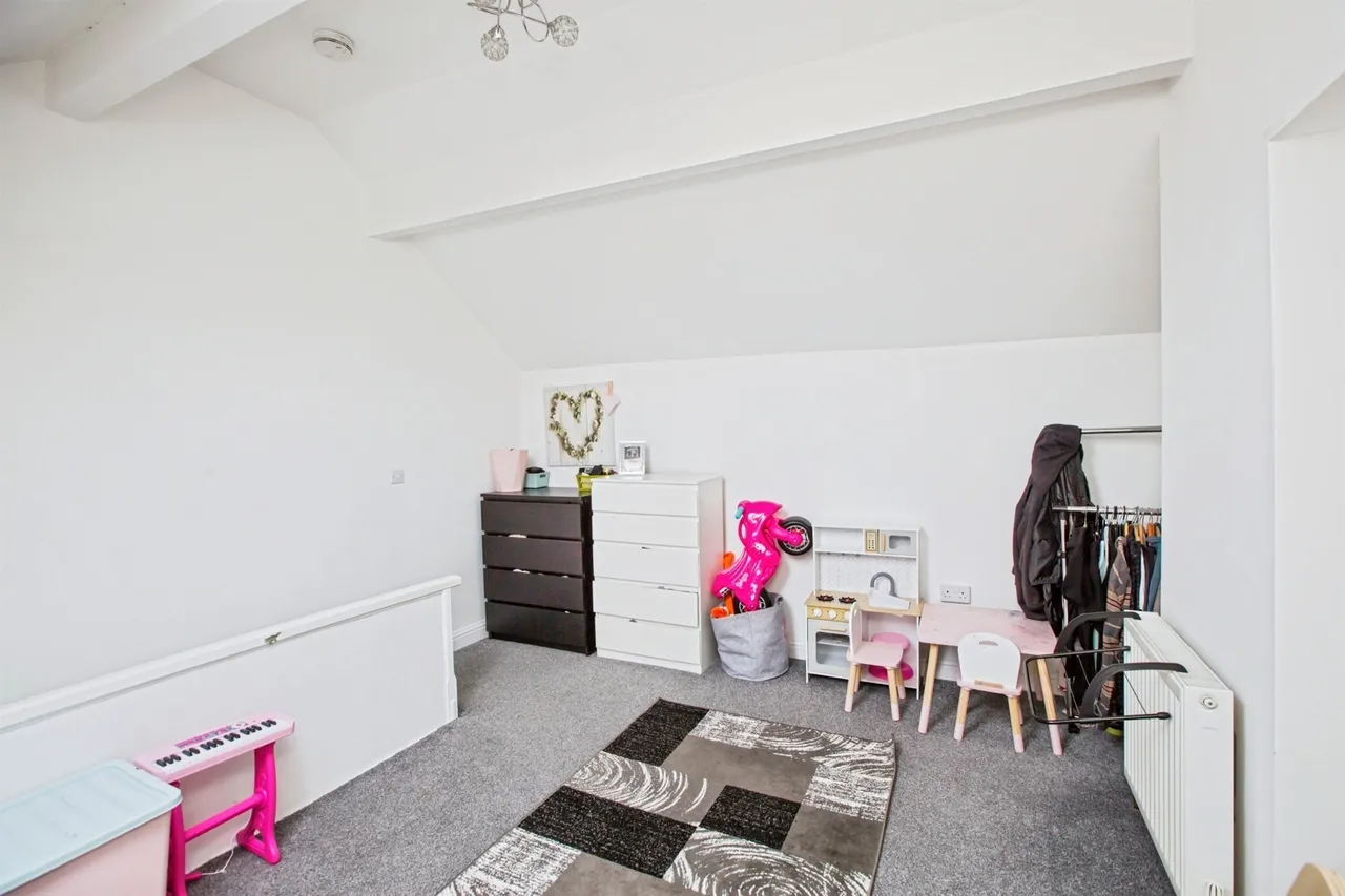 Earls Terrace, Halifax, HX3, photo 6