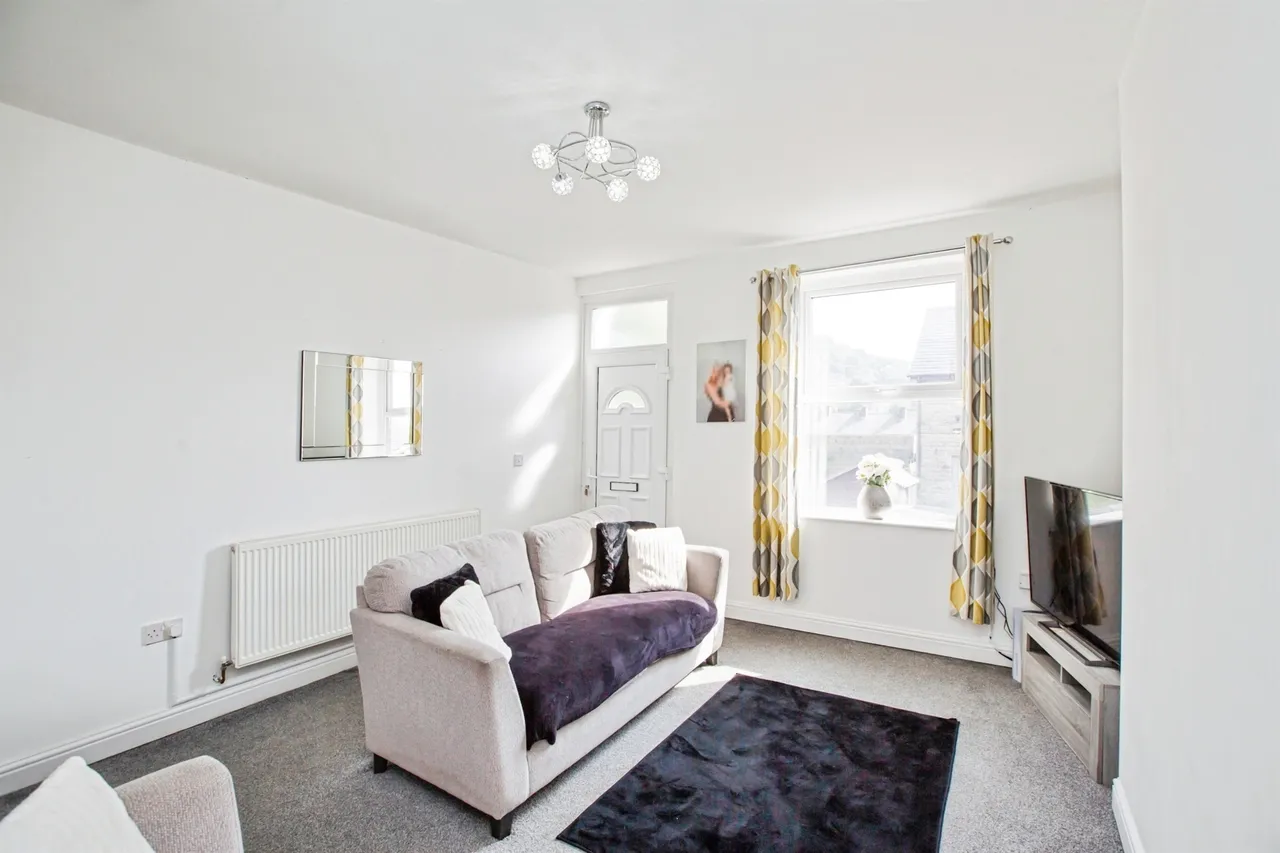 Earls Terrace, Halifax, HX3, photo 2
