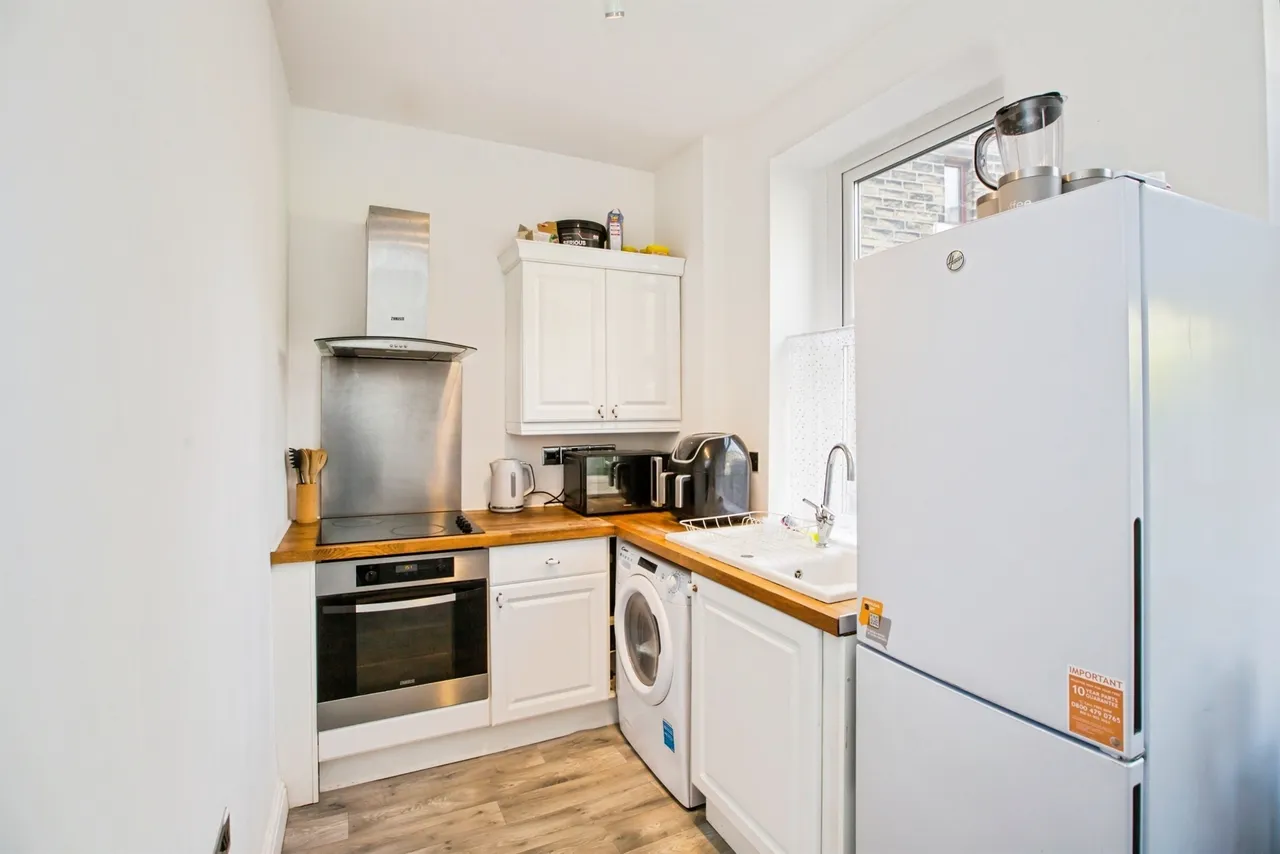 Earls Terrace, Halifax, HX3, photo 3