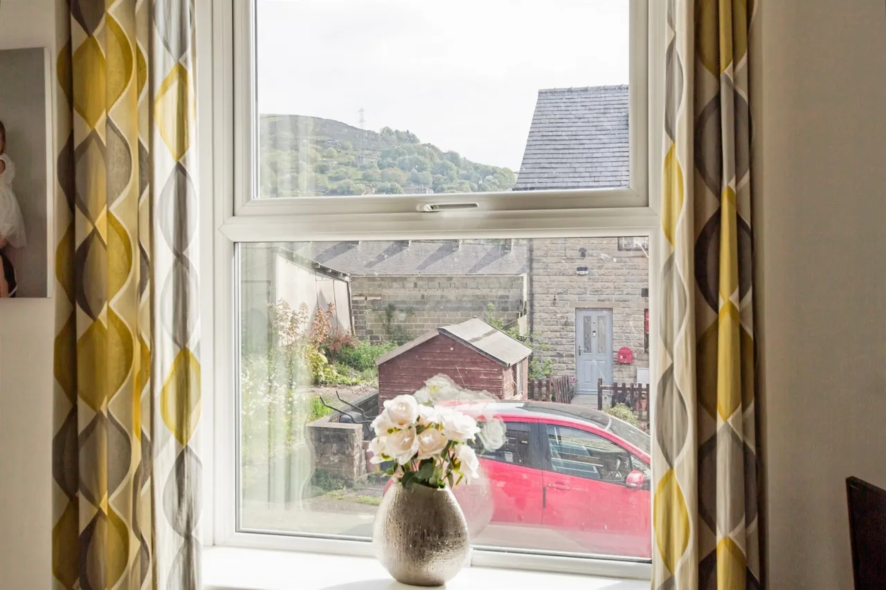Earls Terrace, Halifax, HX3, photo 17