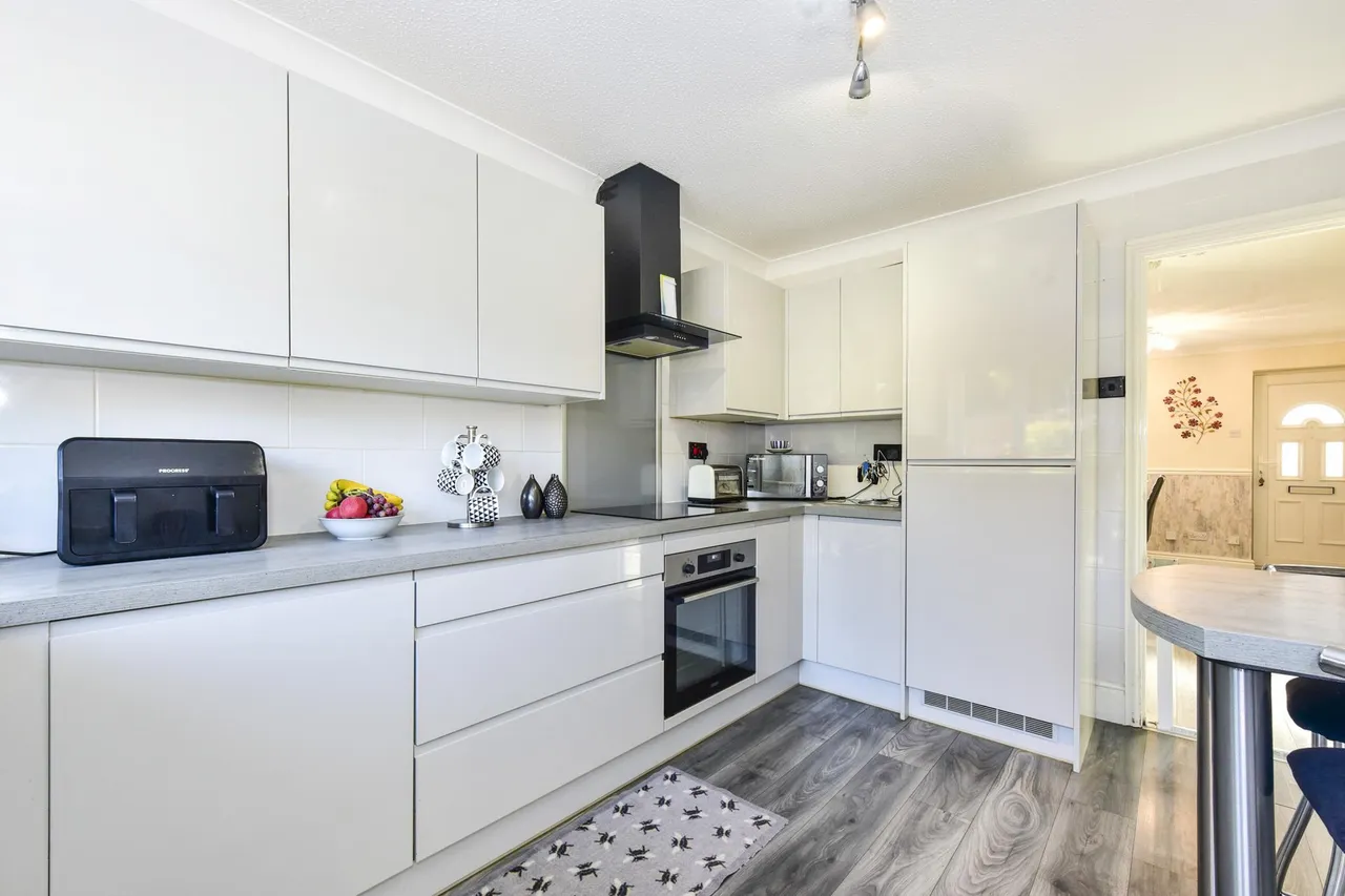 Wentworth Drive, Rawmarsh, S62, photo 2