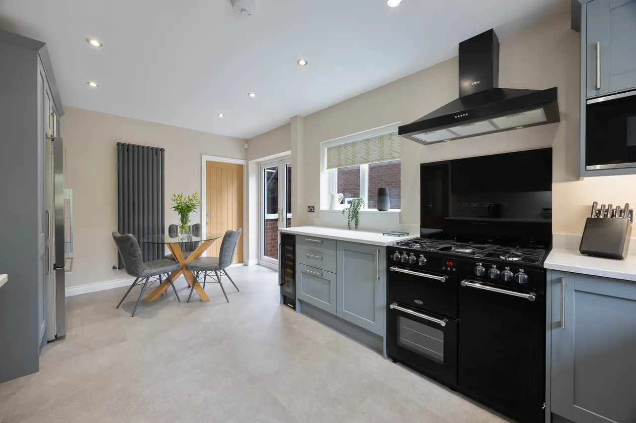 Highfield Drive, Standish, photo 3