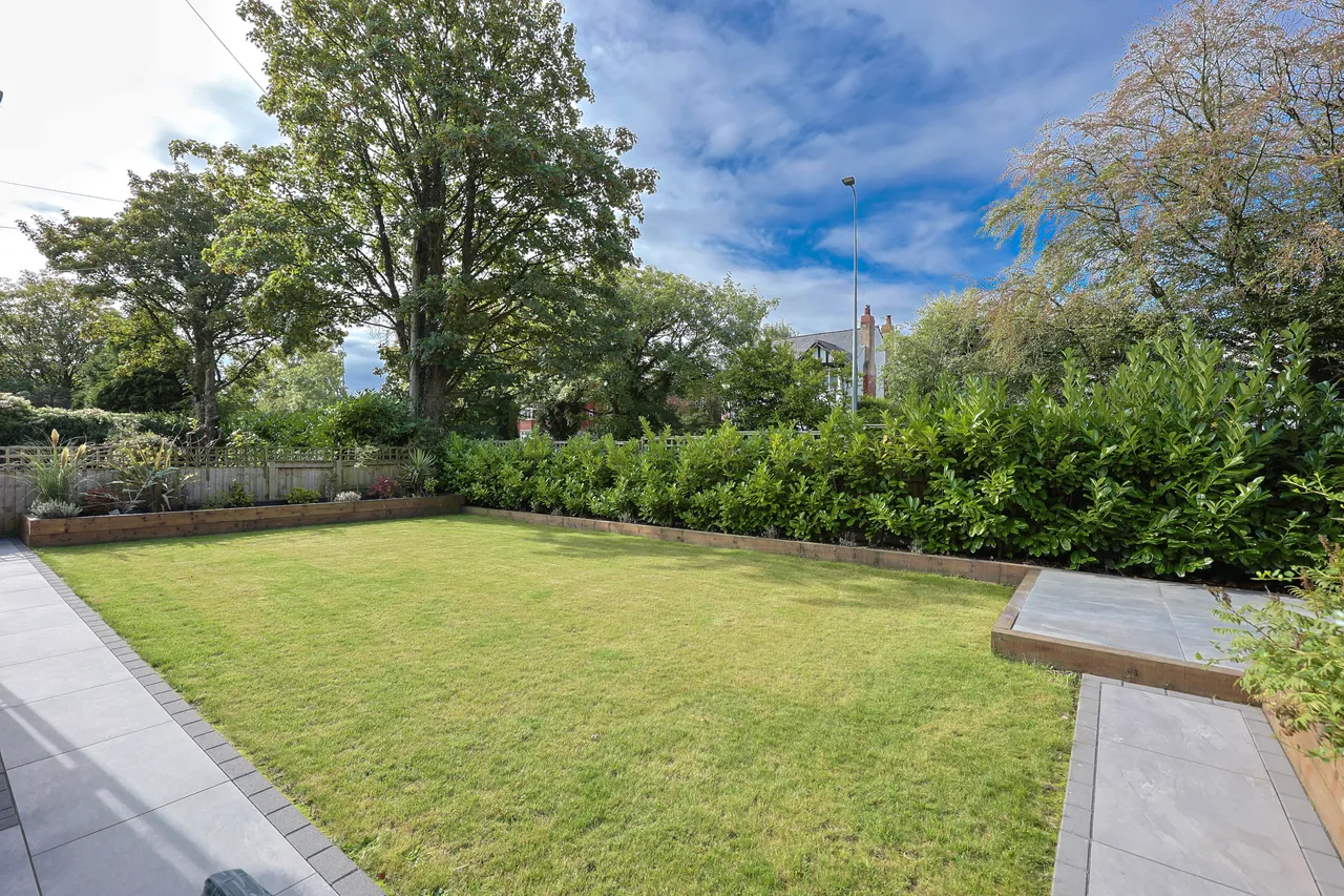 Highfield Drive, Standish, photo 21