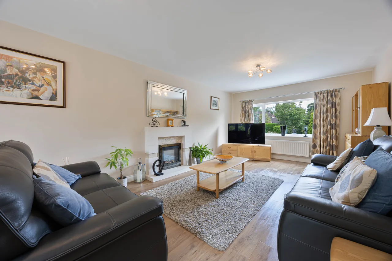 Highfield Drive, Standish, photo 2