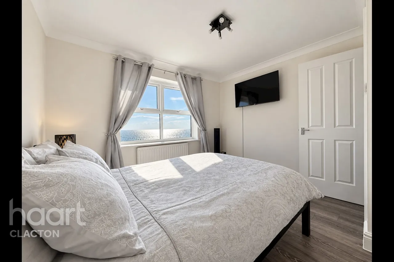 Selsey Avenue, Clacton-On-Sea, CO15, photo 13