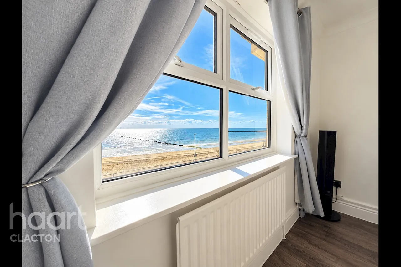Selsey Avenue, Clacton-On-Sea, CO15, photo 14