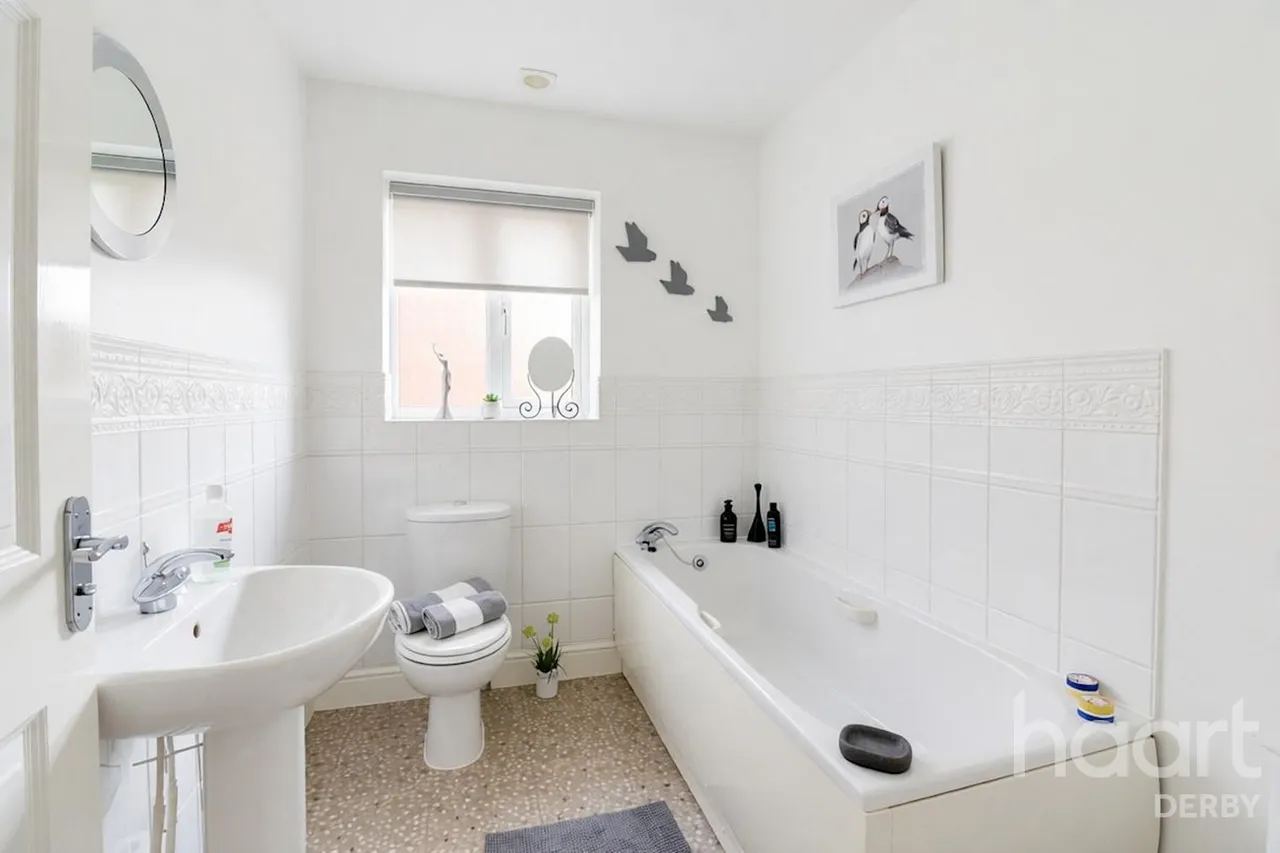 Lysander Drive, Chellaston, DE73, photo 24