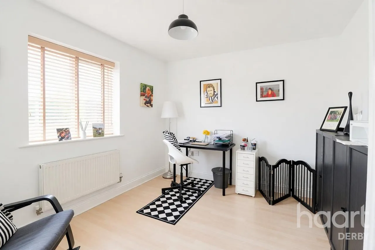 Lysander Drive, Chellaston, DE73, photo 16