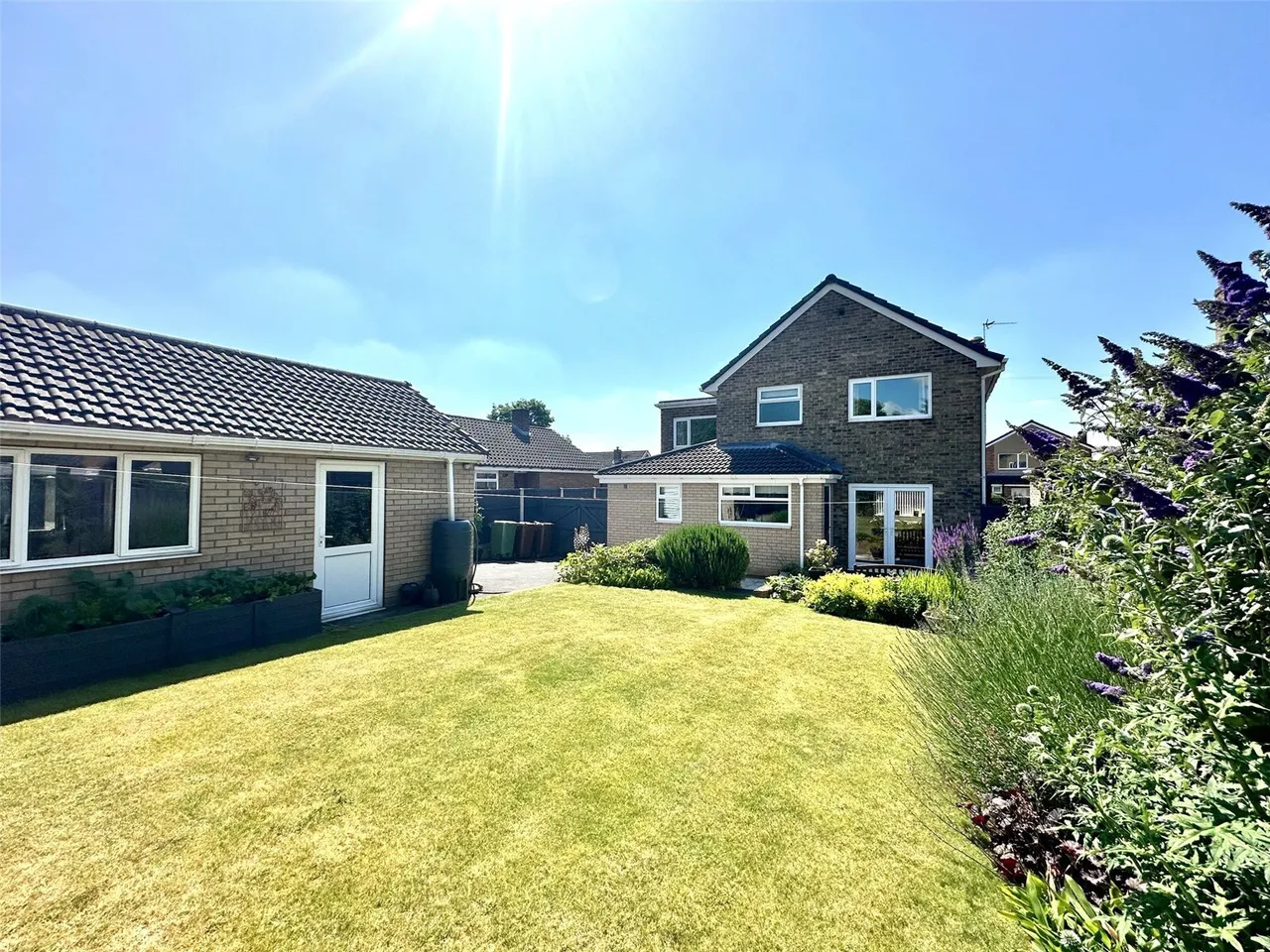 Lennox Drive, Wakefield, West Yorkshire, WF2, photo 22