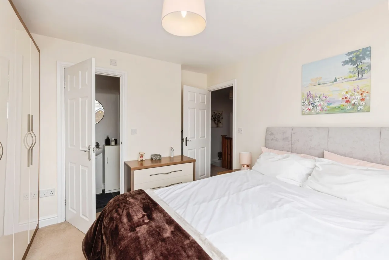 Lennox Drive, Wakefield, West Yorkshire, WF2, photo 10