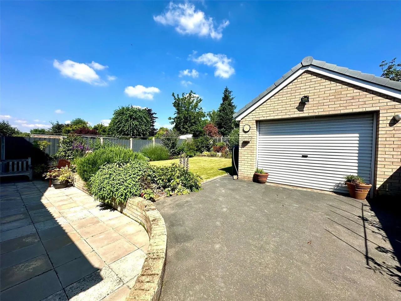 Lennox Drive, Wakefield, West Yorkshire, WF2, photo 21
