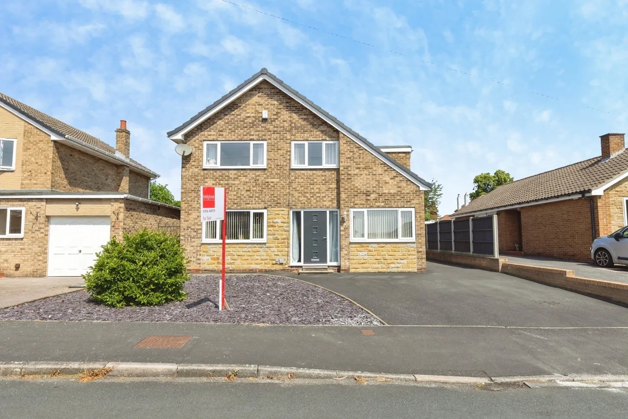 Lennox Drive, Wakefield, West Yorkshire, WF2, photo 18