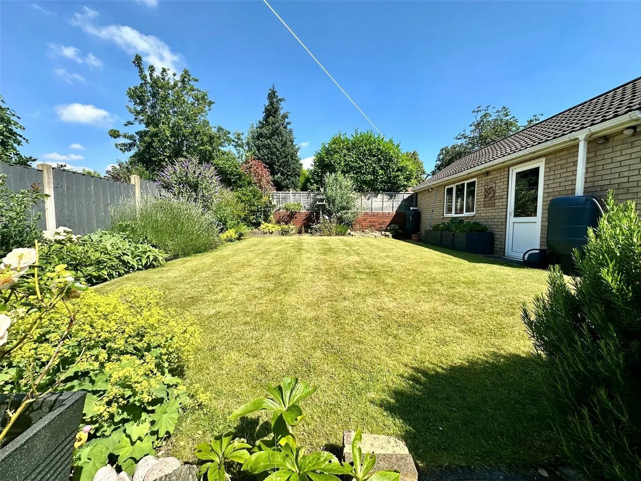 Lennox Drive, Wakefield, West Yorkshire, WF2, photo 20
