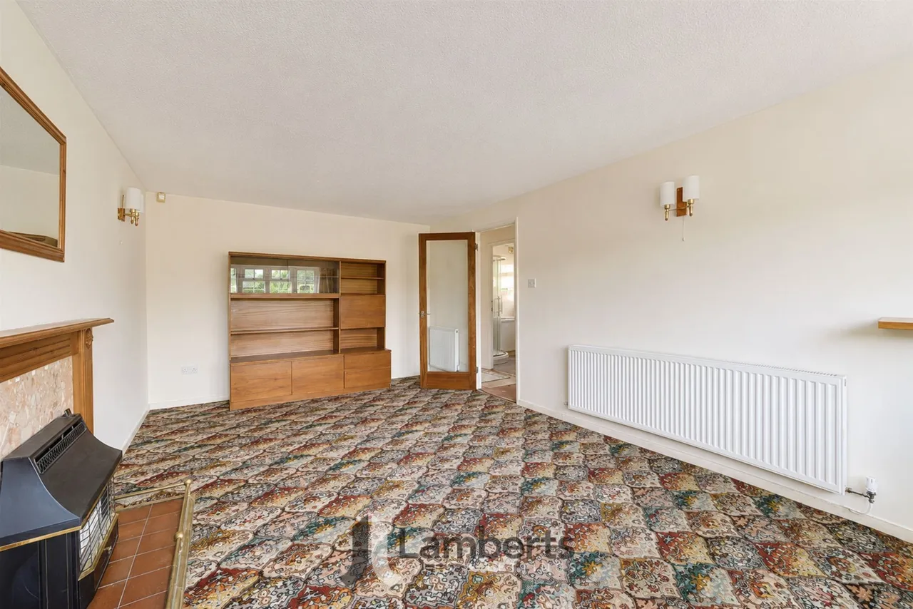 19 Ladbrook Close, Redditch, photo 4