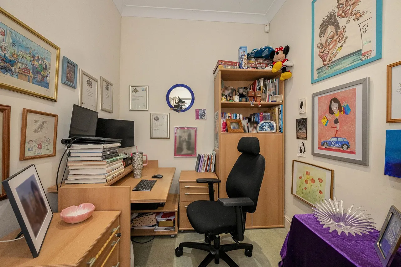Glenthorne Gardens, Ilford, Essex, IG6 1LB, photo 10
