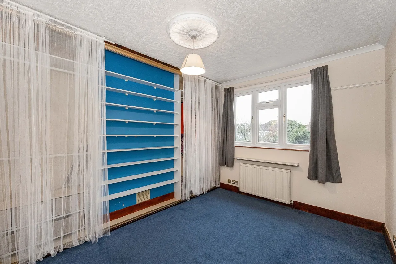 Glenthorne Gardens, Ilford, Essex, IG6 1LB, photo 18