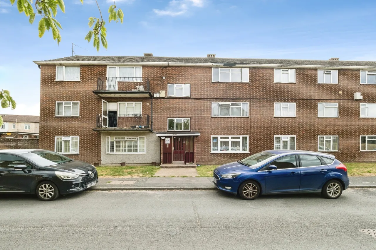 Stirling Close, Rainham, RM13, photo 11