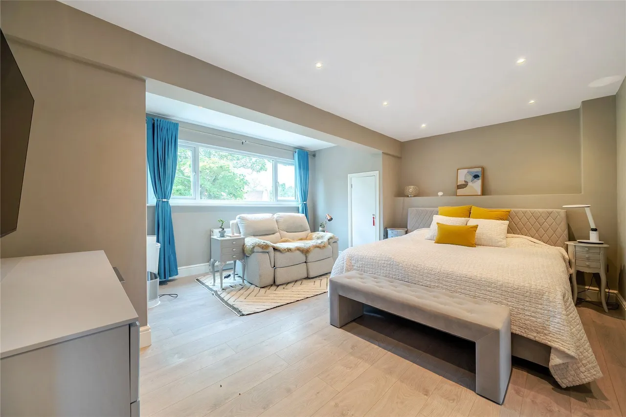 Lynwood Grove, Orpington, BR6, photo 3
