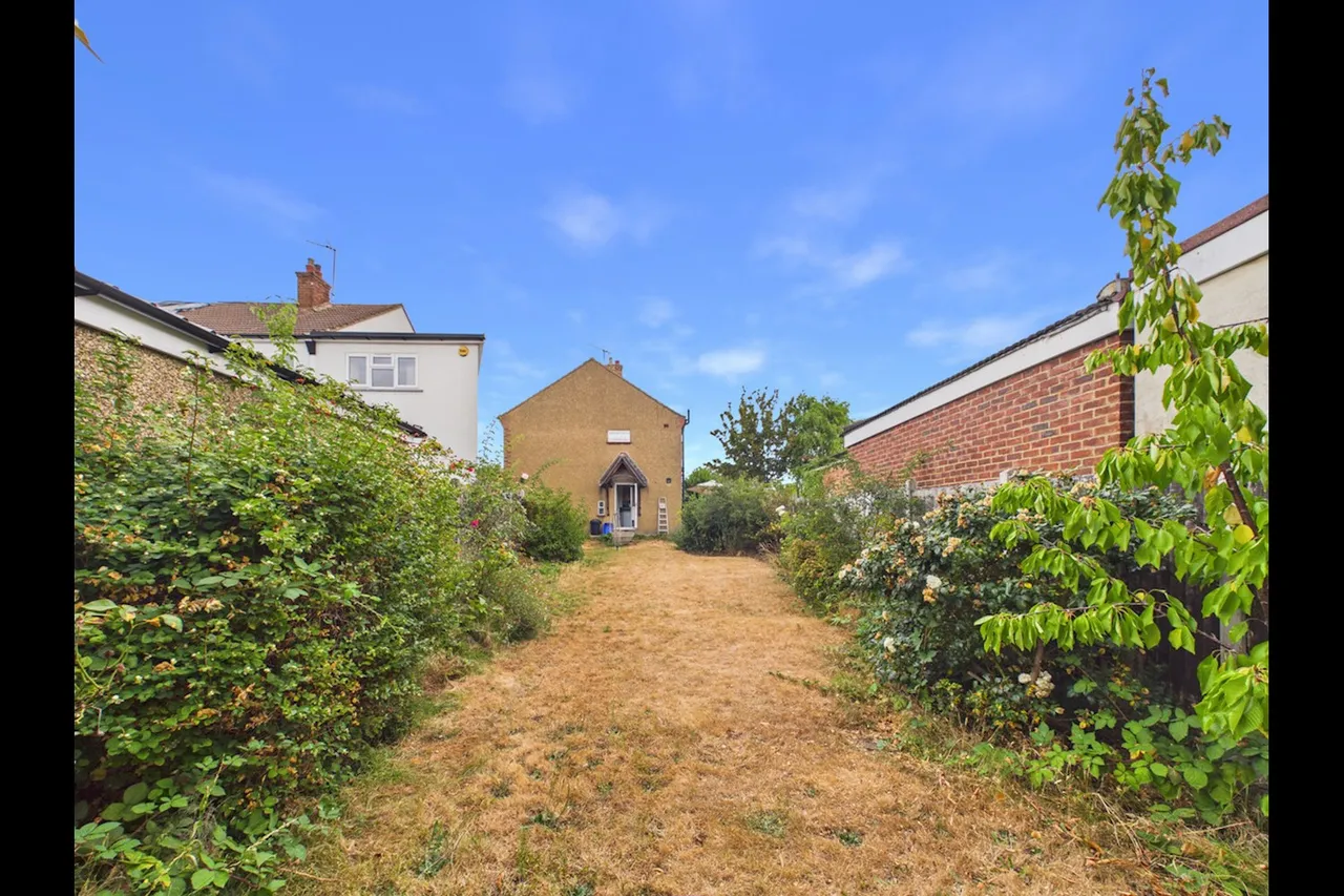 Margaret Close, Gidea Park, RM2, photo 17