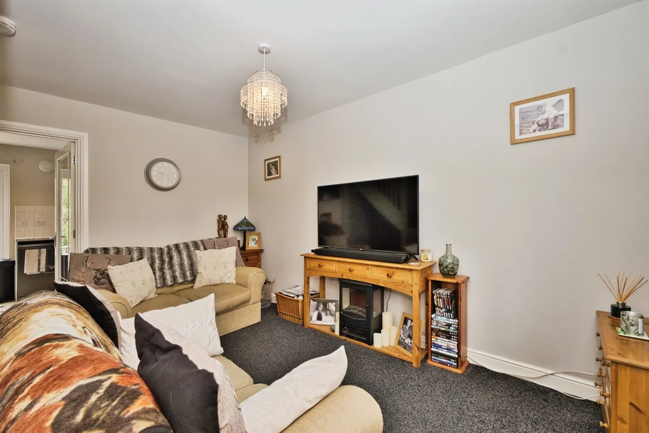 Kingswood Road, Crewkerne, photo 2