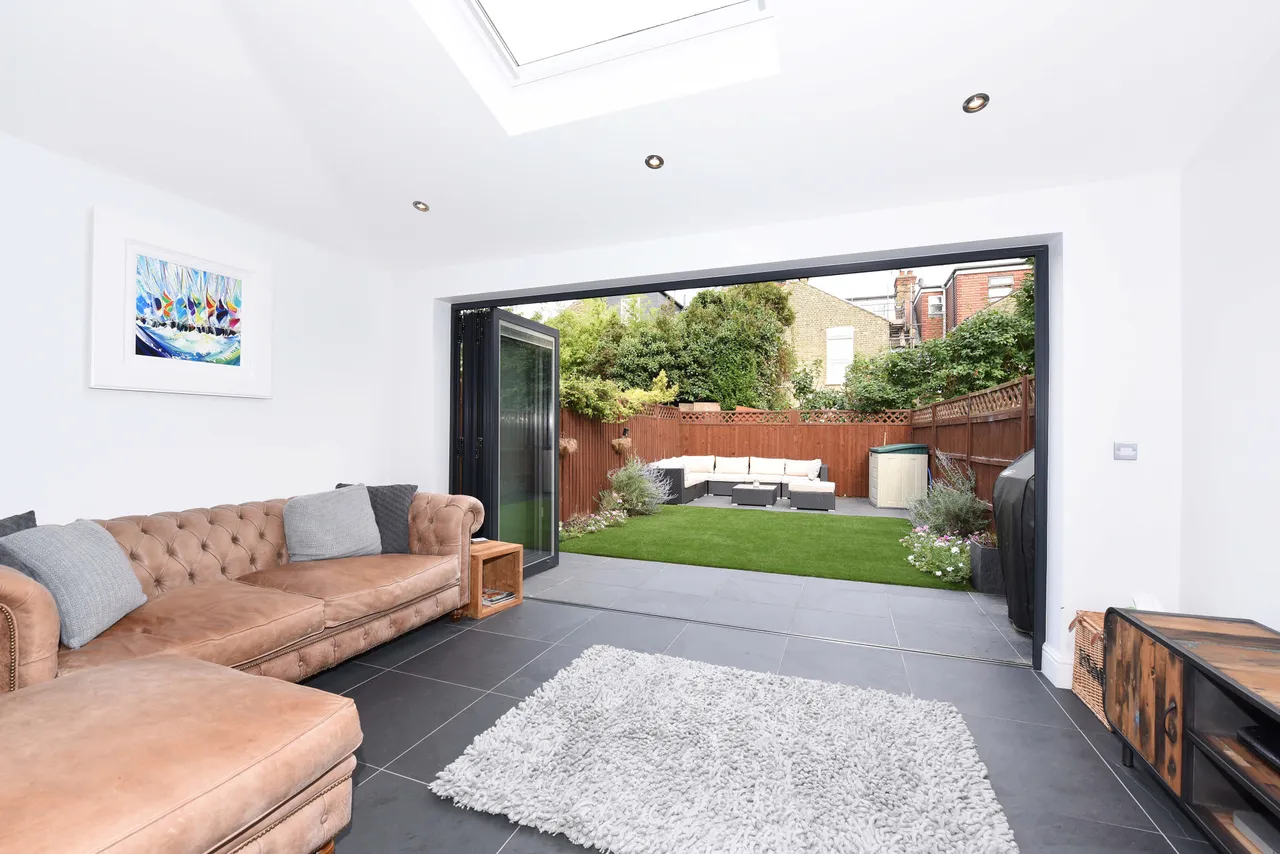 174 Engadine Street, London, photo 12