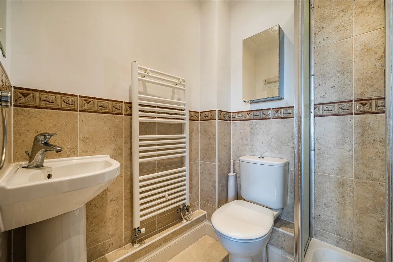 Bath Road, Maidenhead, SL6, photo 11