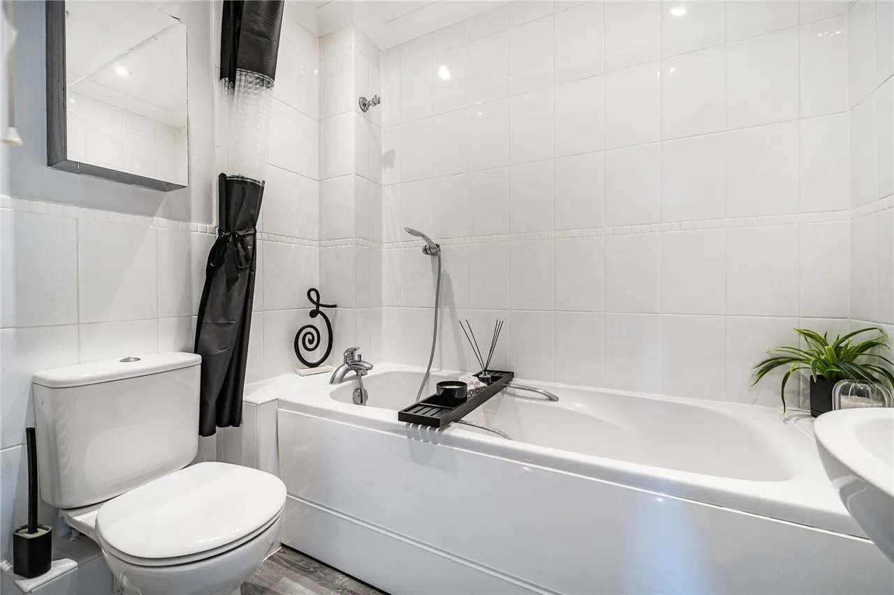 Bath Road, Maidenhead, SL6, photo 14