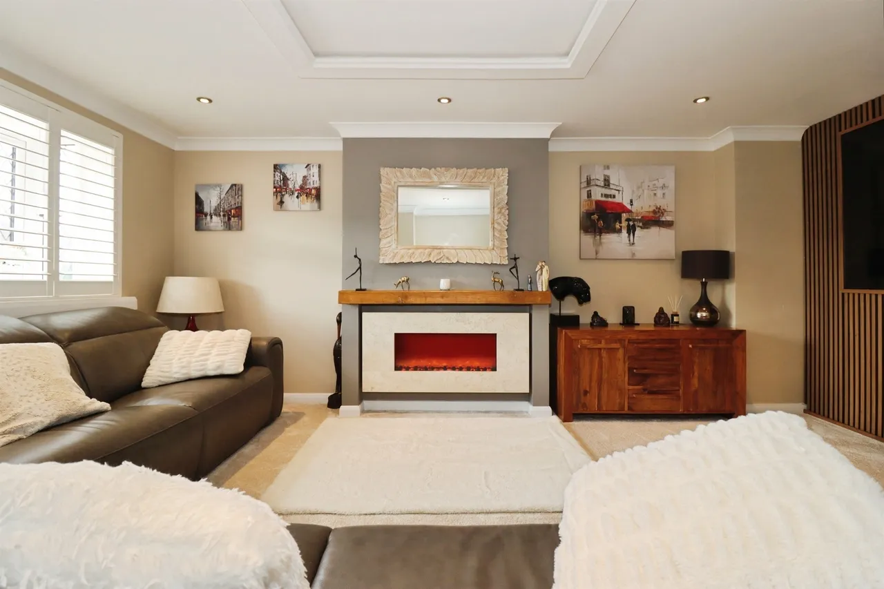 Sutherland Avenue, Yate, BS37, photo 9