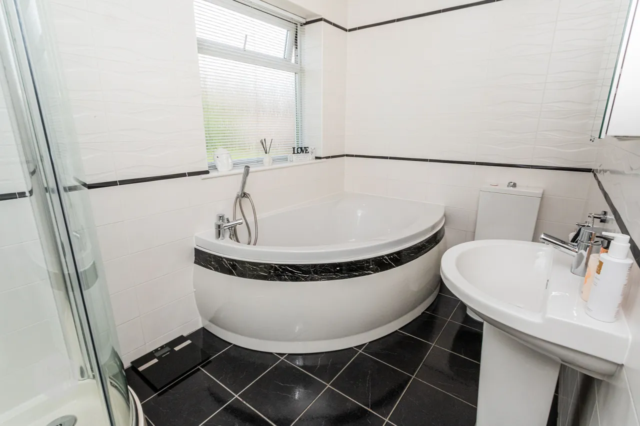 Rockingham Close, Birchwood, Warrington, WA3 6UY, photo 21