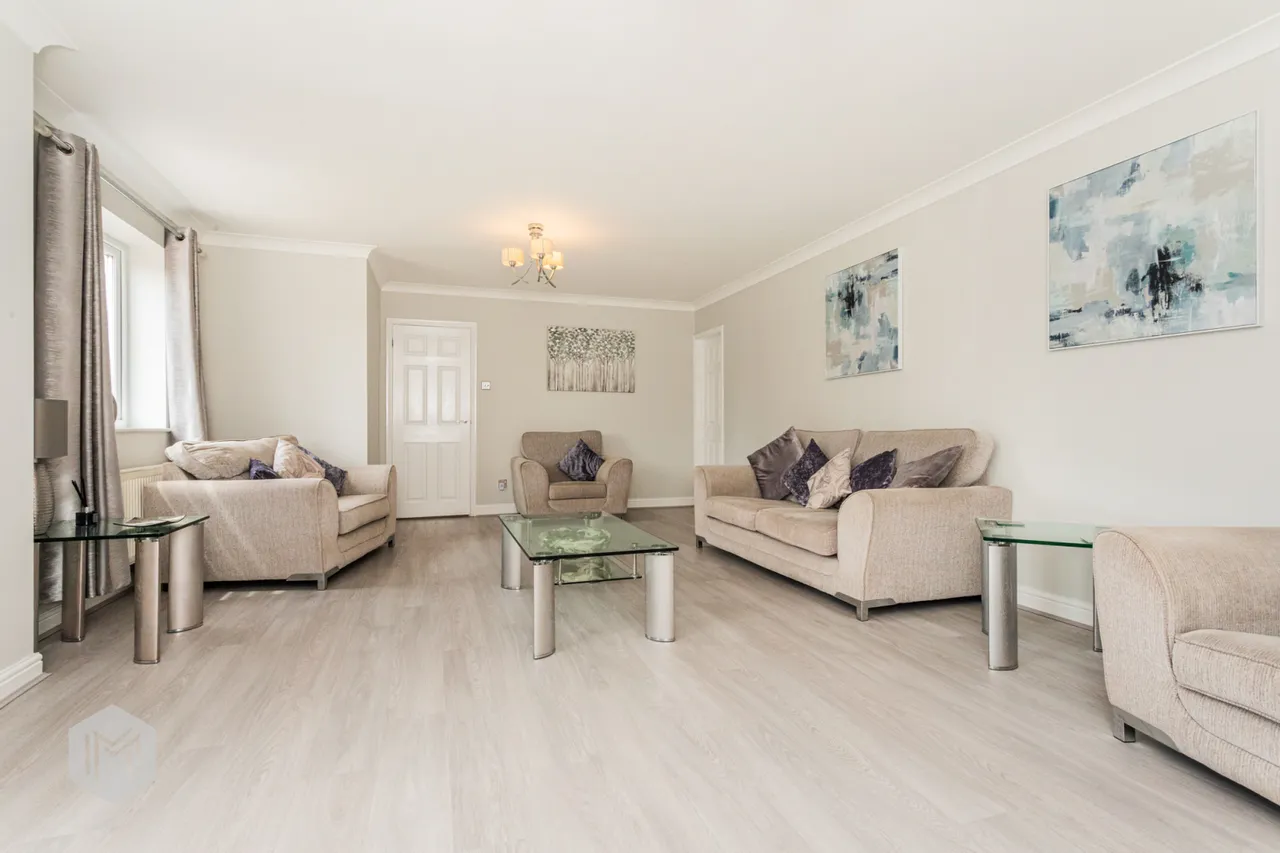 Rockingham Close, Birchwood, Warrington, WA3 6UY, photo 3