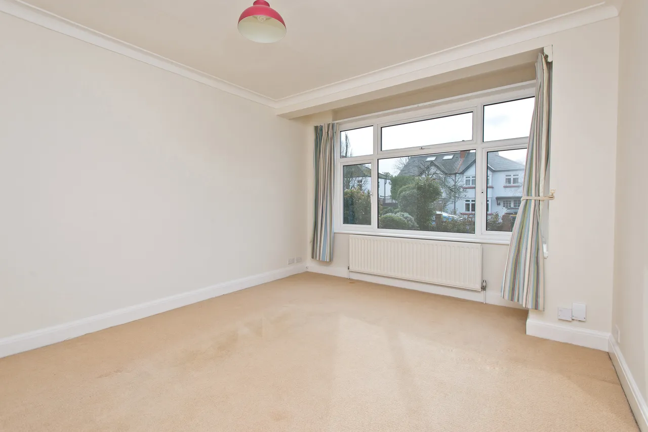 Richmond Road, London, SW20, photo 8