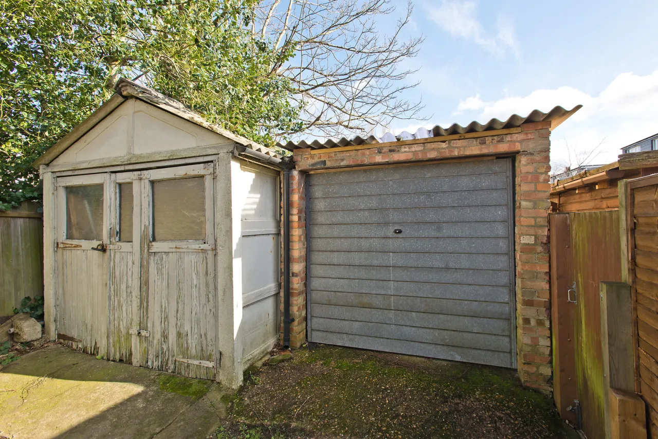 Richmond Road, London, SW20, photo 11
