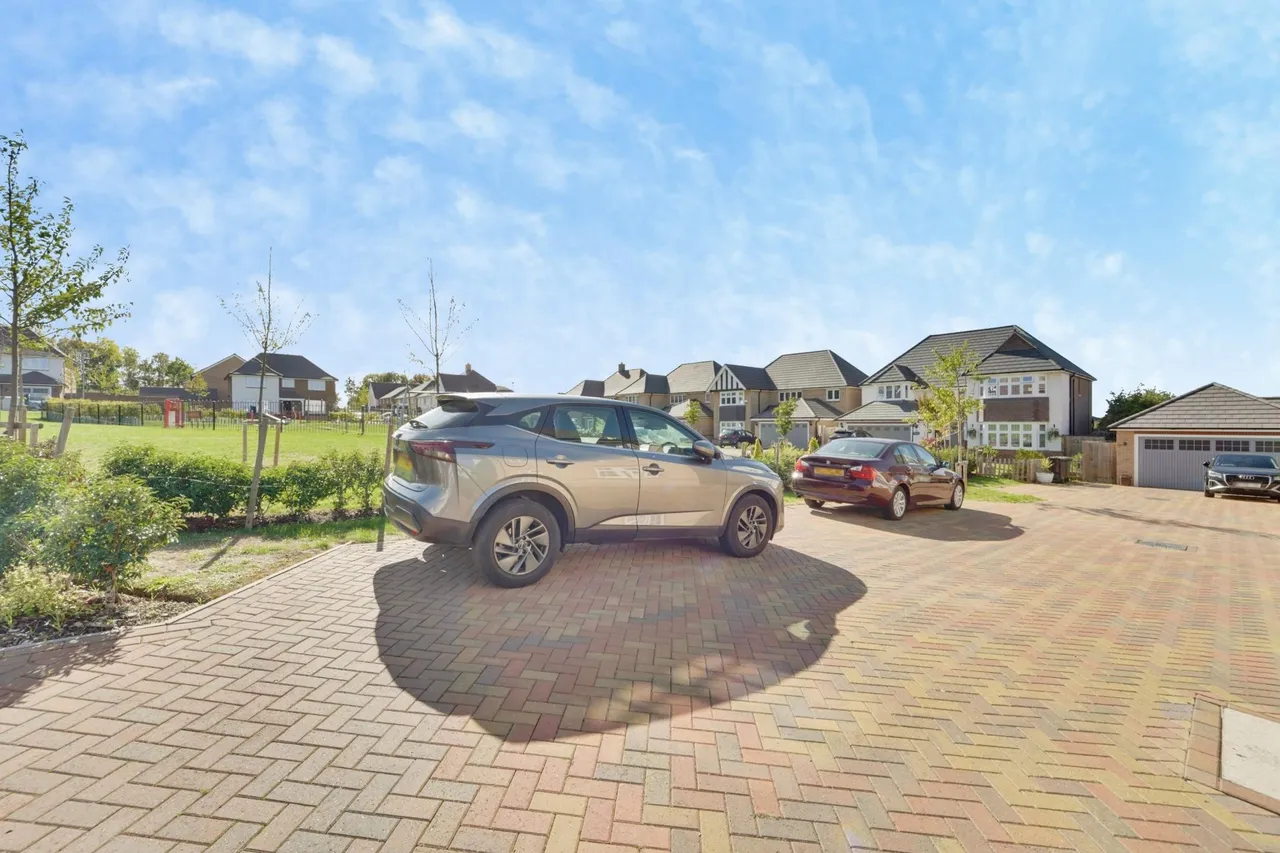 Mack Avenue, Shefford, SG17, photo 35
