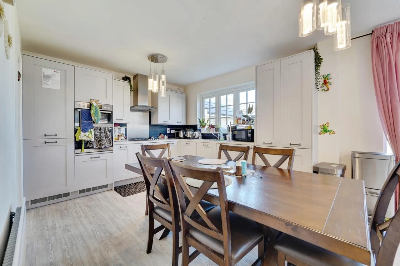Mack Avenue, Shefford, SG17, photo 2