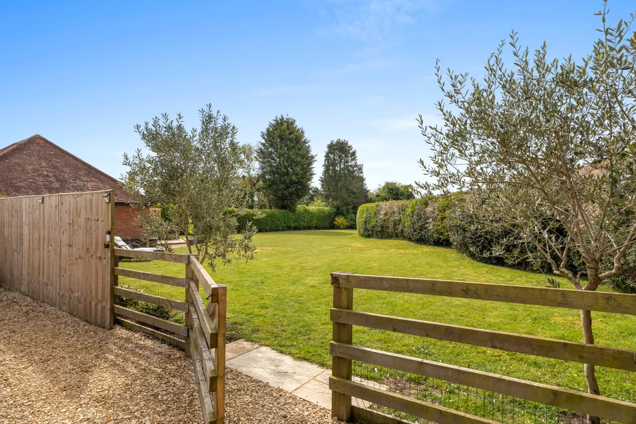 The Laurels Jenkins Lane, St. Leonards, HP23, photo 14