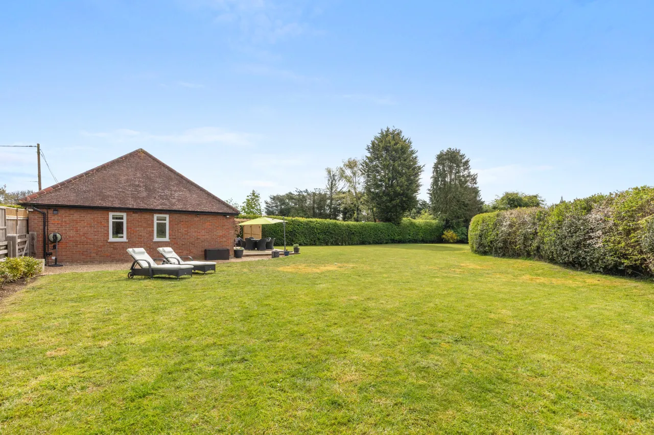 The Laurels Jenkins Lane, St. Leonards, HP23, photo 3
