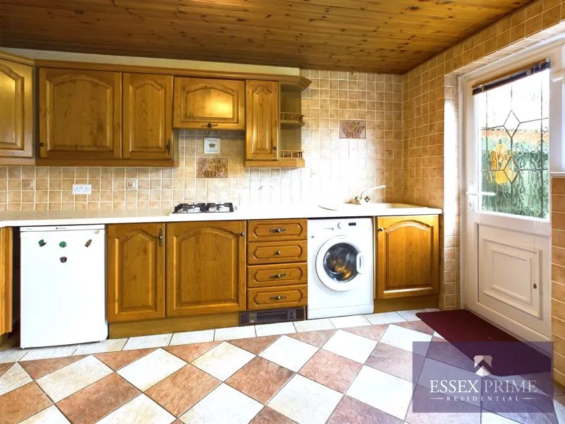 Mawney Road, Romford RM7 7JB, photo 11