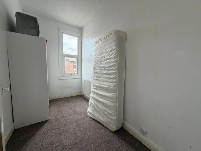 Bromford Lane, B70, photo 12