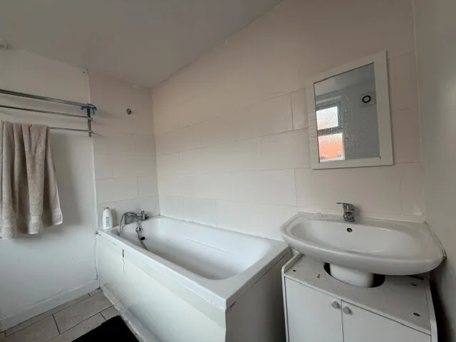 Bromford Lane, B70, photo 9
