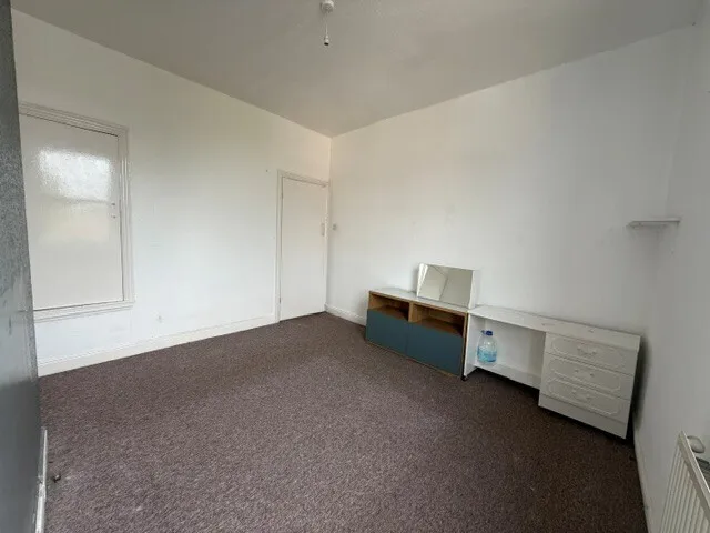 Bromford Lane, B70, photo 11