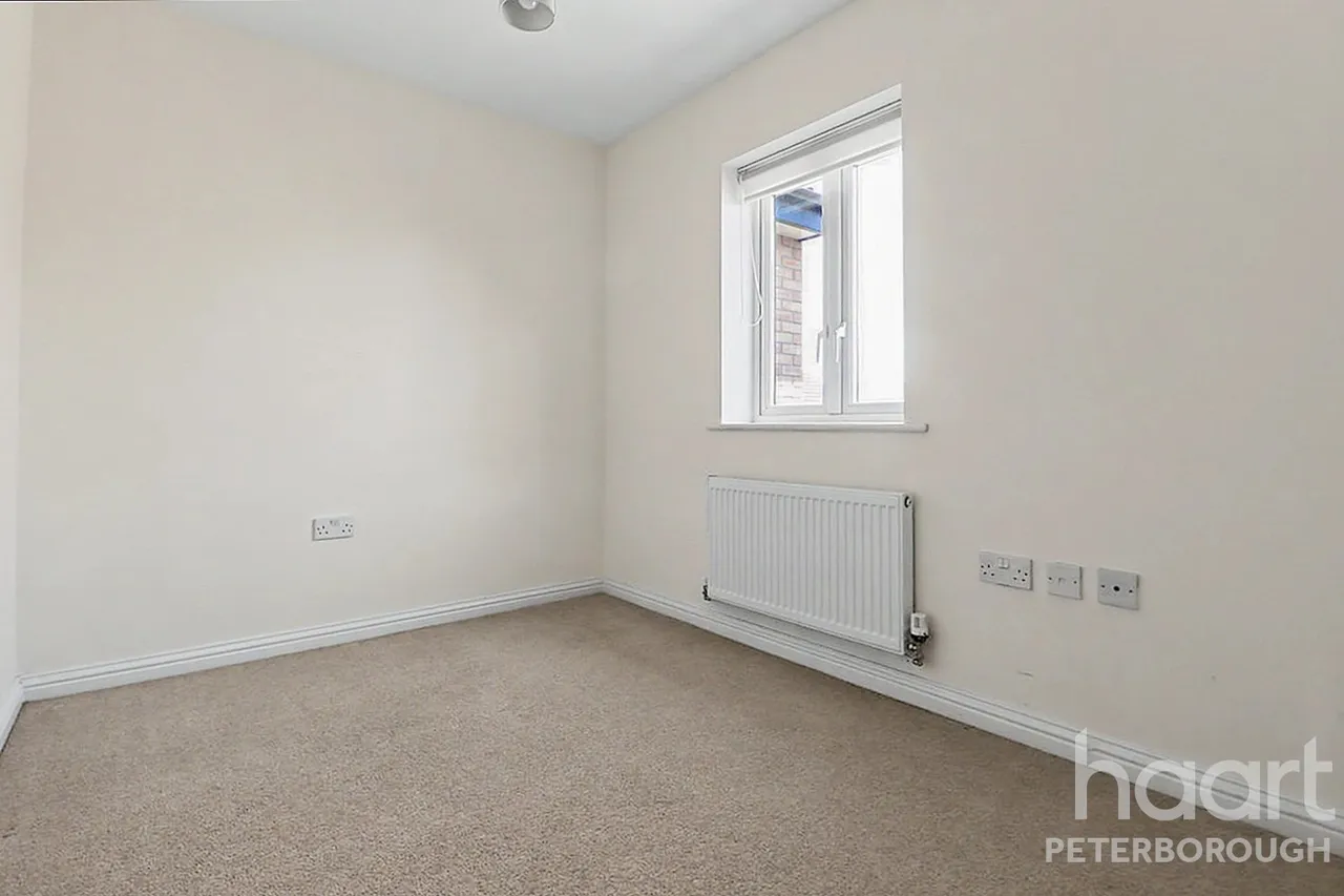 Cooper Road, Gunthorpe, PE4, photo 13
